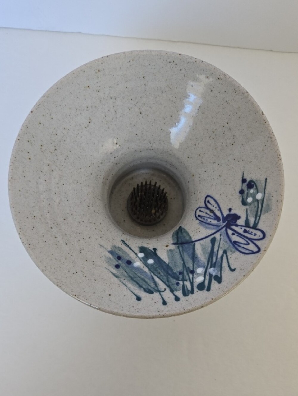 Great Bay Pottery Dragonfly Design Ikebana Flower Frog Vase - Picture 10 of 12